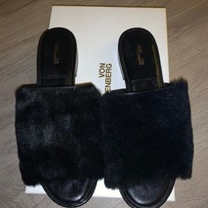 Diane von Furstenberg Santi Shearling Slides 6.5